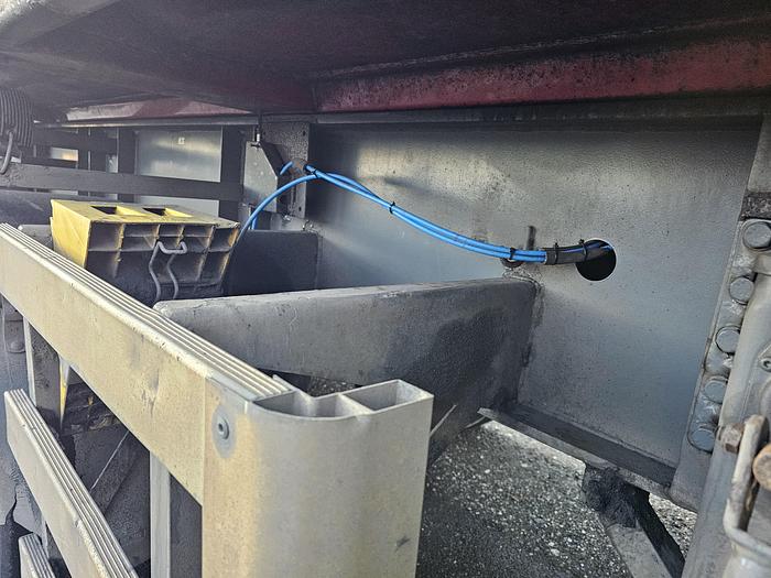 Used 2009 A.J.K OP 17-27/22.5 | Steel tipper \ steel chassis/box.| holland trailer.