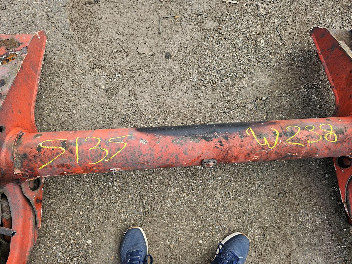 Used 2005 SAF SKRB9019W TRAILER AXLE.