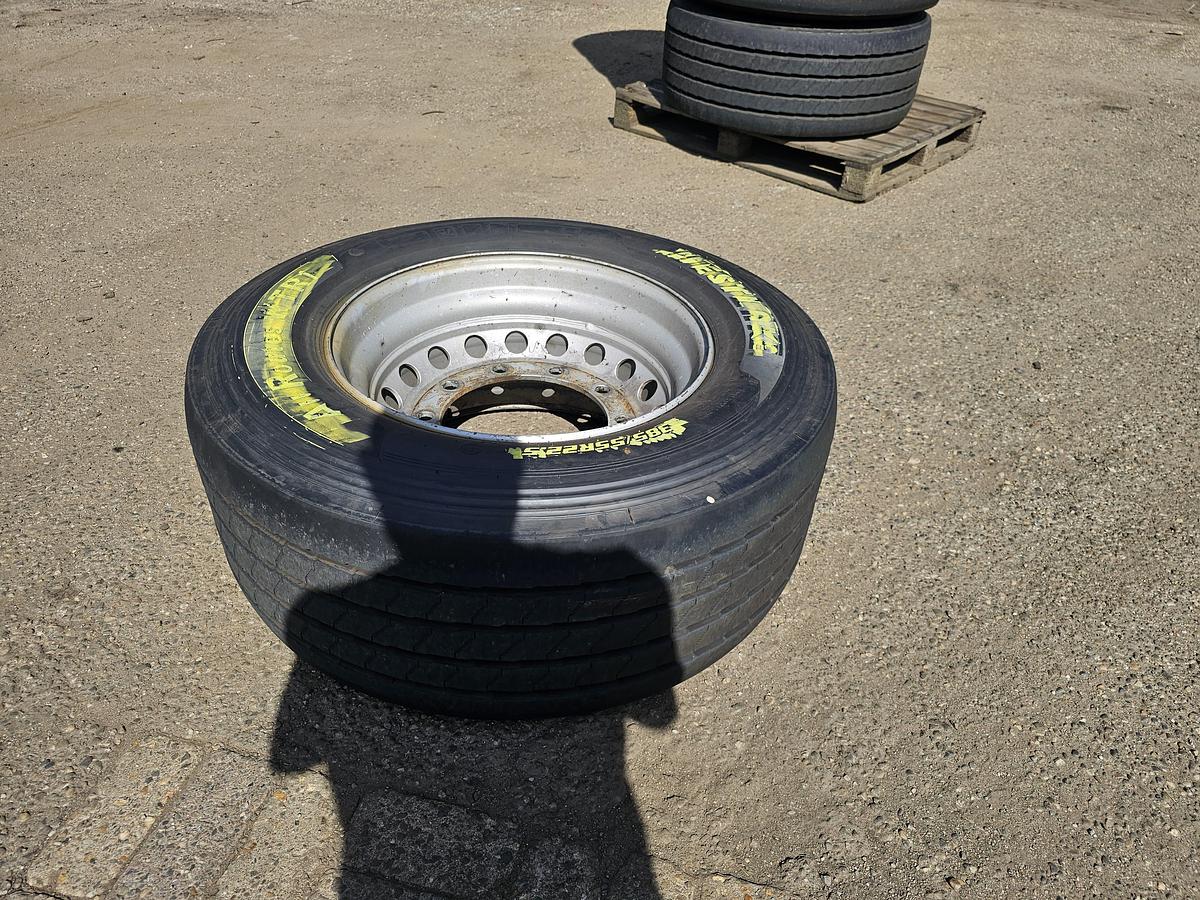 Gebruikt 2020 westlake A11 Routes WTR1  385/55 R 22.5 including rim.