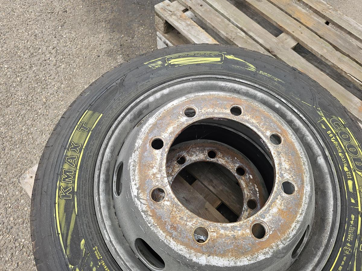 Used 2010 GOOD YEAR 265/55 R 22.5 | K MAX T.