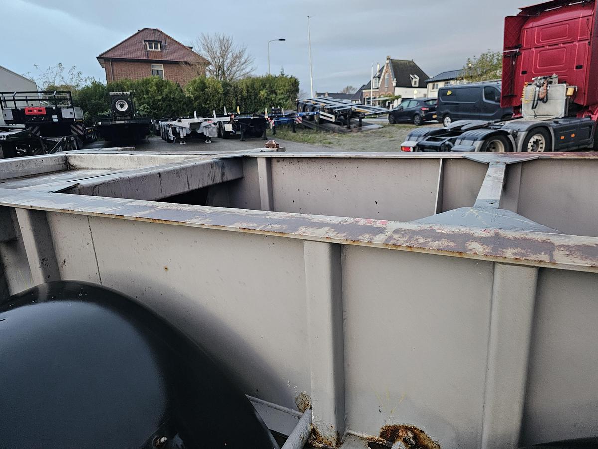 Gebruikt 2000 RENDERS ROC 12 27 CC 30 HOOLA