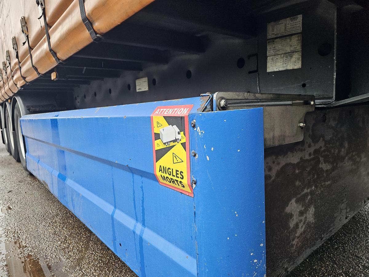 Used 2011 VAN HOOL 3B0072 | GALVANISED STEEL CHASSIS | ALU RIMS |BPW DISC | TUV APK/ 10-05-2026.