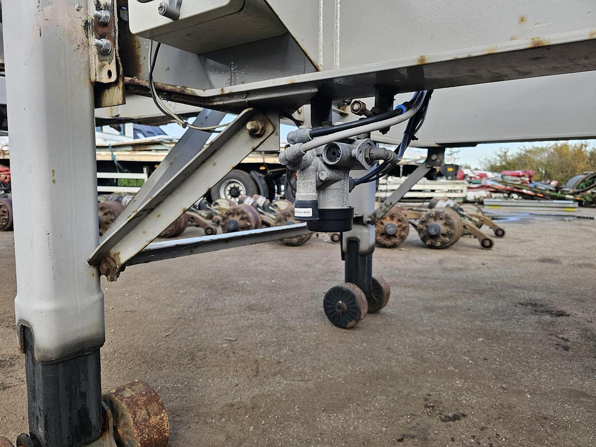 Gebruikt 1984 Pacton 3139 C-3 K | 30 FOOT KIPPER | STEEL SUSPENSION | BPW DRUM.