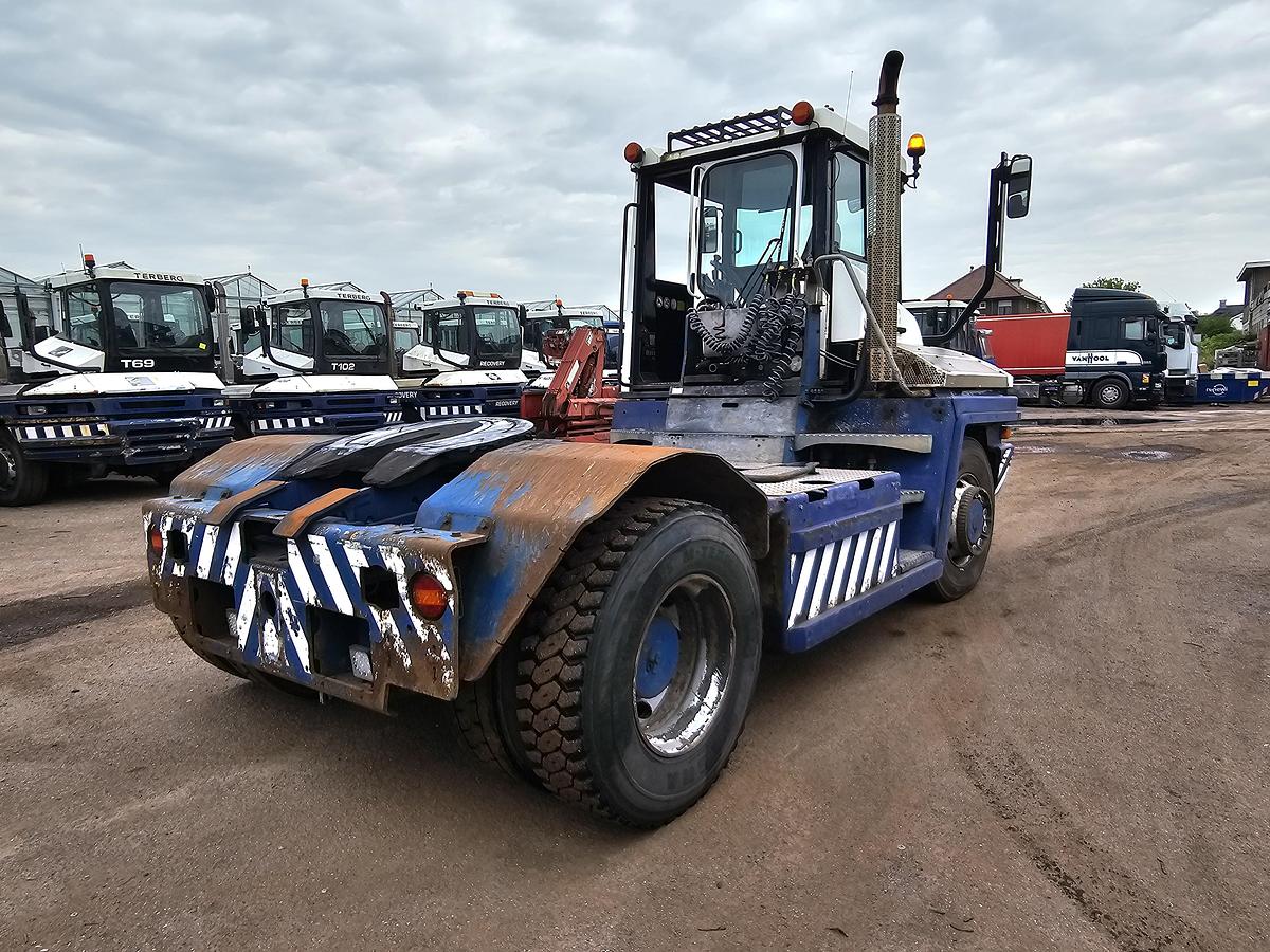 Gebruikt 2011 TERBERG RT283 | TERMINAL TRACTOR 4X4| TURNING CHAIR. | AUTOMATIC GEAR | 24159 HOURS.