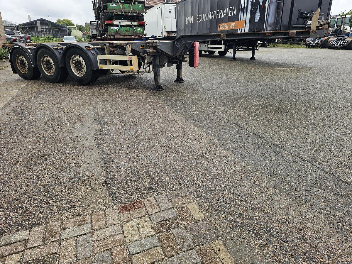 Used 2011 PACTON TXC.343 KB| MULTI CHASSIS ALL CONNECTIONS| SAF DISC | ALU RIMS | LIFT AXLE.