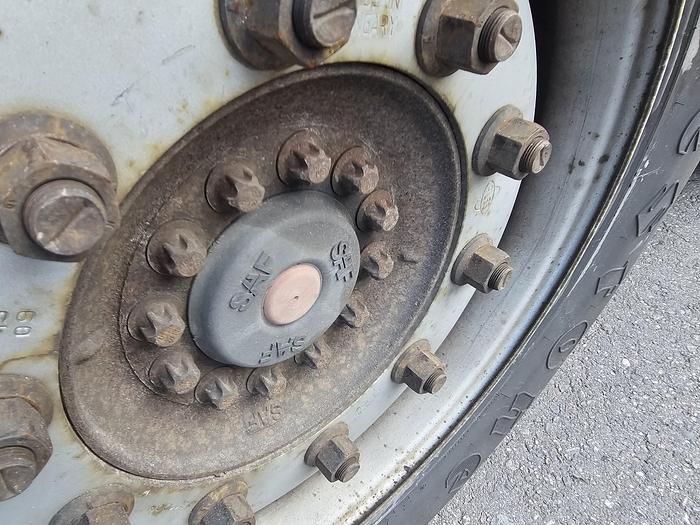 Used 2002 Van Hool 3 axle curtainsider| Saf intradisc