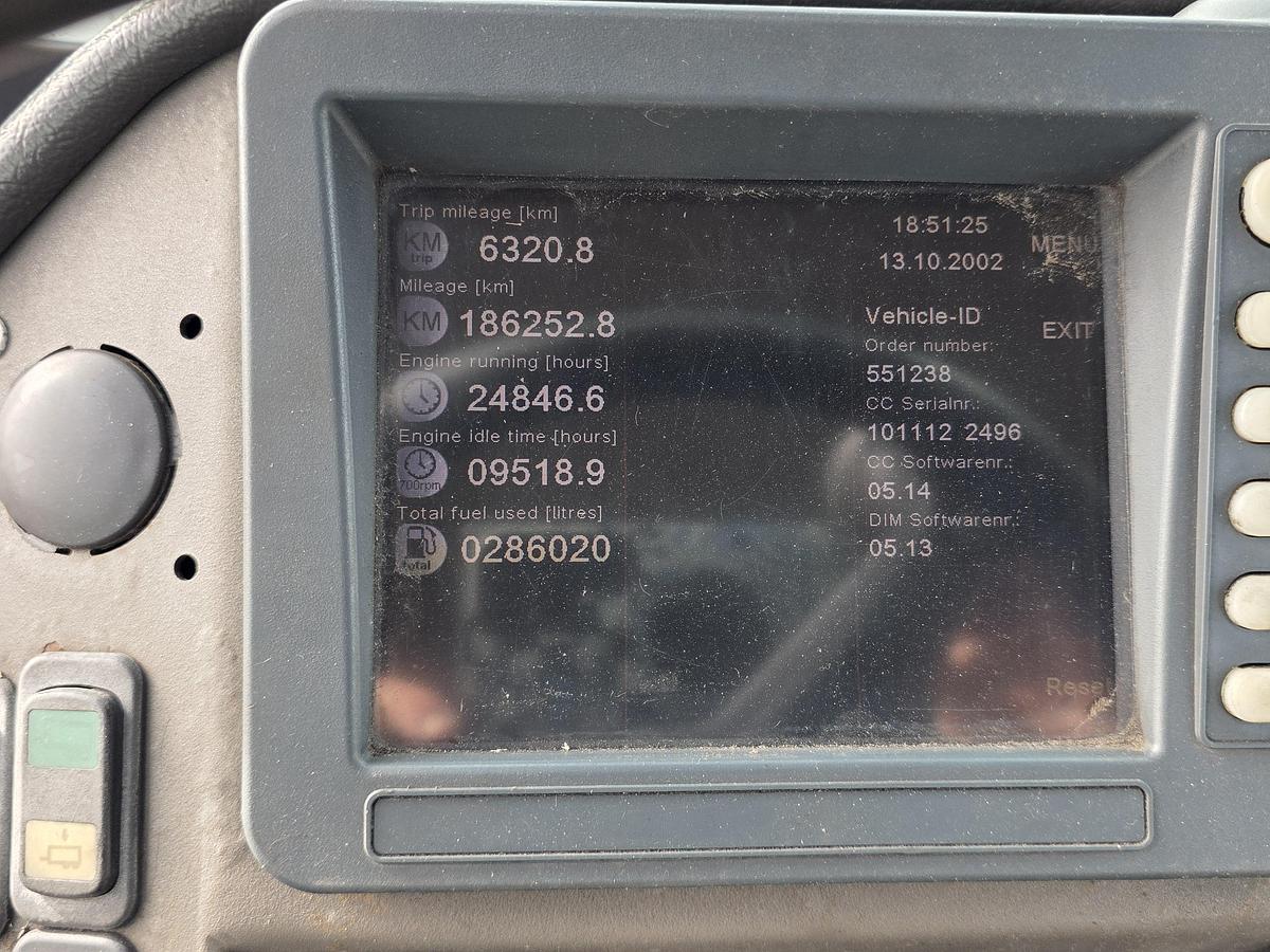 Gebruikt 2011 TERBERG RT283 | TERMINAL TRACTOR 4X4| TURNING CHAIR. | AUTOMATIC GEAR | 24846 hOURS.