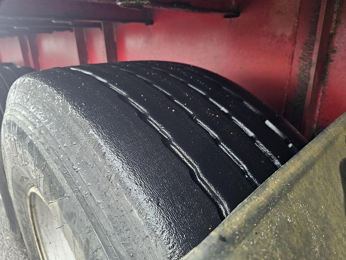 Used 1988 RENDERS ROC 12-27 N14 HEAVY DUTY 3 AXLE SEMITRAILER STEEL FLOOR.| SAF DRUM