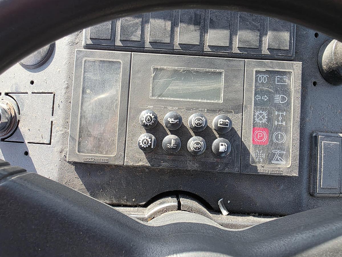 Gebruikt 2010 TERBERG RT 282 | 4X4 |TURNING CHAIR| AUTOMATIC GEAR|24869 HOURS.