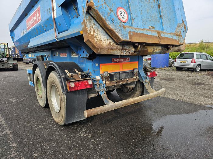 Used 2010 Langendorf C 3 | 2 axle tipper trailer | Saf axles drum | 20 mtr 3