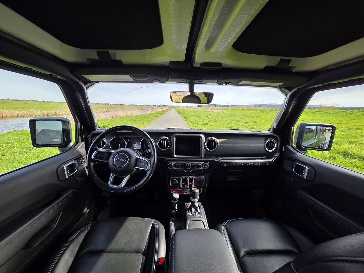 Gebruikt 2022 Jeep Wrangler 4XE Rubicon - Cabrio/Hardtop - 4x4 - Hybride - 21.836 km - WARN - Alpine