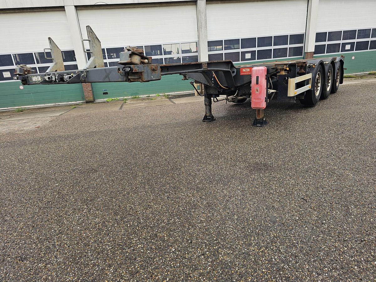 Used 2011 PACTON TXC.343 KB| MULTI CHASSIS ALL CONNECTIONS| SAF DISC | ALU RIMS | LIFT AXLE.