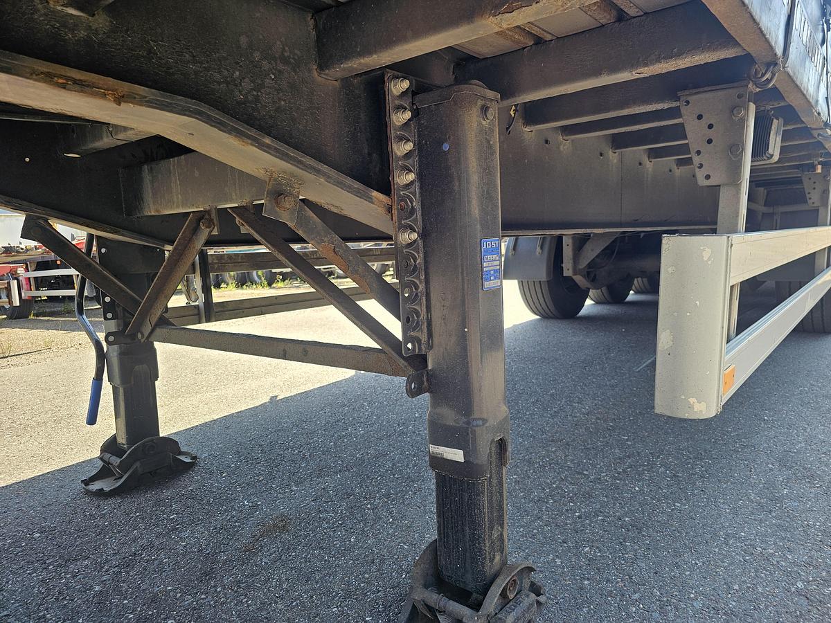 Gebruikt 2004 PACTON T3 001 /3 axle curtainsider /saf disc/ apk tuv/13-03-2027.