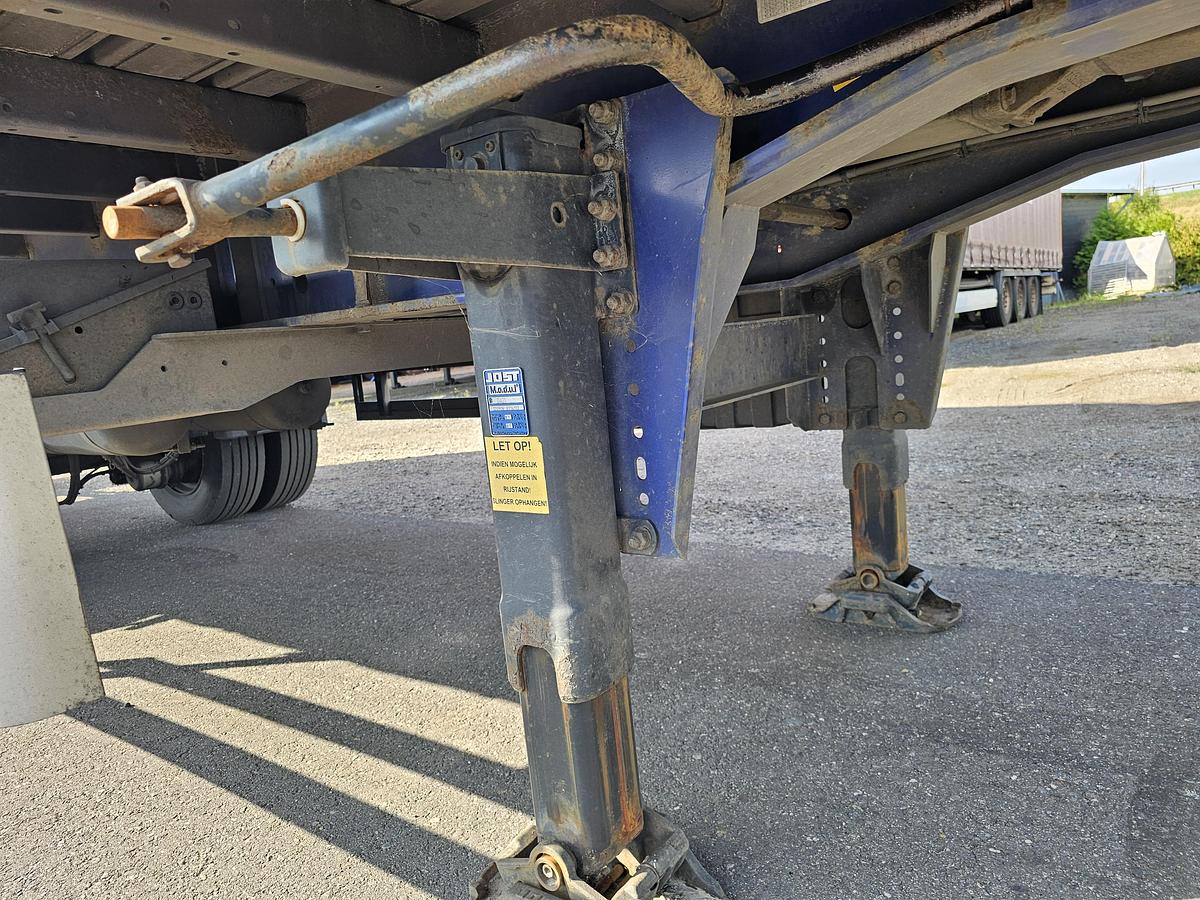 Used 2013 PACTON TBD.122 | SINGLE STEERING AXLE |UNDER SLIDING LOADING LIFT + BATTERIES| DAF DISC| APK /TUV 17-01-2025