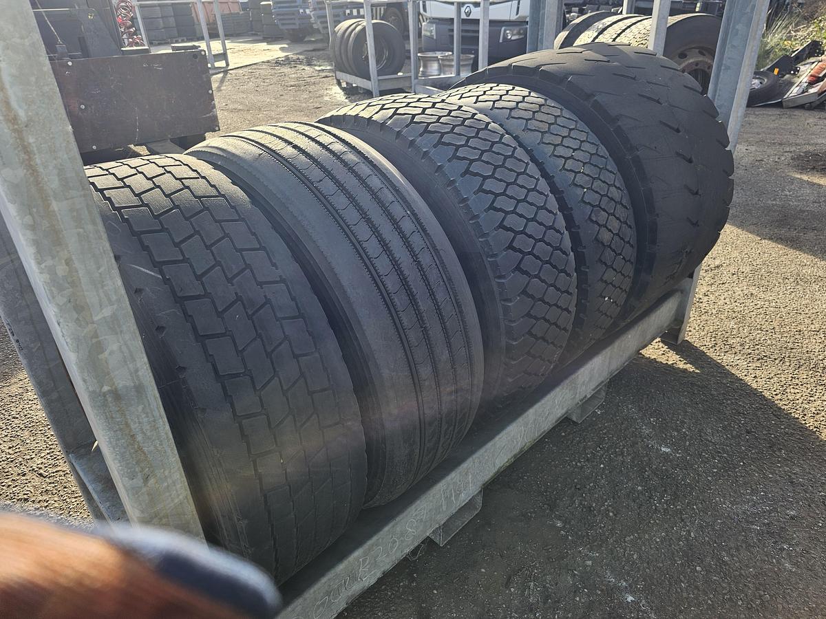 Gebruikt 2000 LINGLONG TRAILER TIRE.