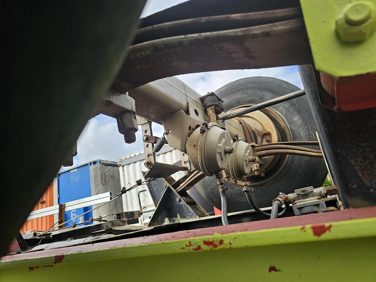 Used 1995 Pacton 12/20 | 40 2 x 20 foot | 20 foot middle | steel suspension| BPW drum.