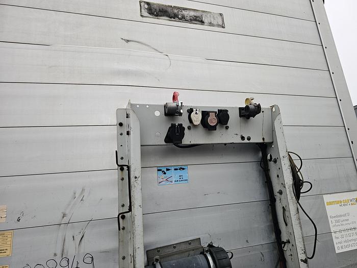 Used 2015 SCHMITZ CARGOBULL SCB.S3T | SAF DISC | GALVANISED CHASSIS .