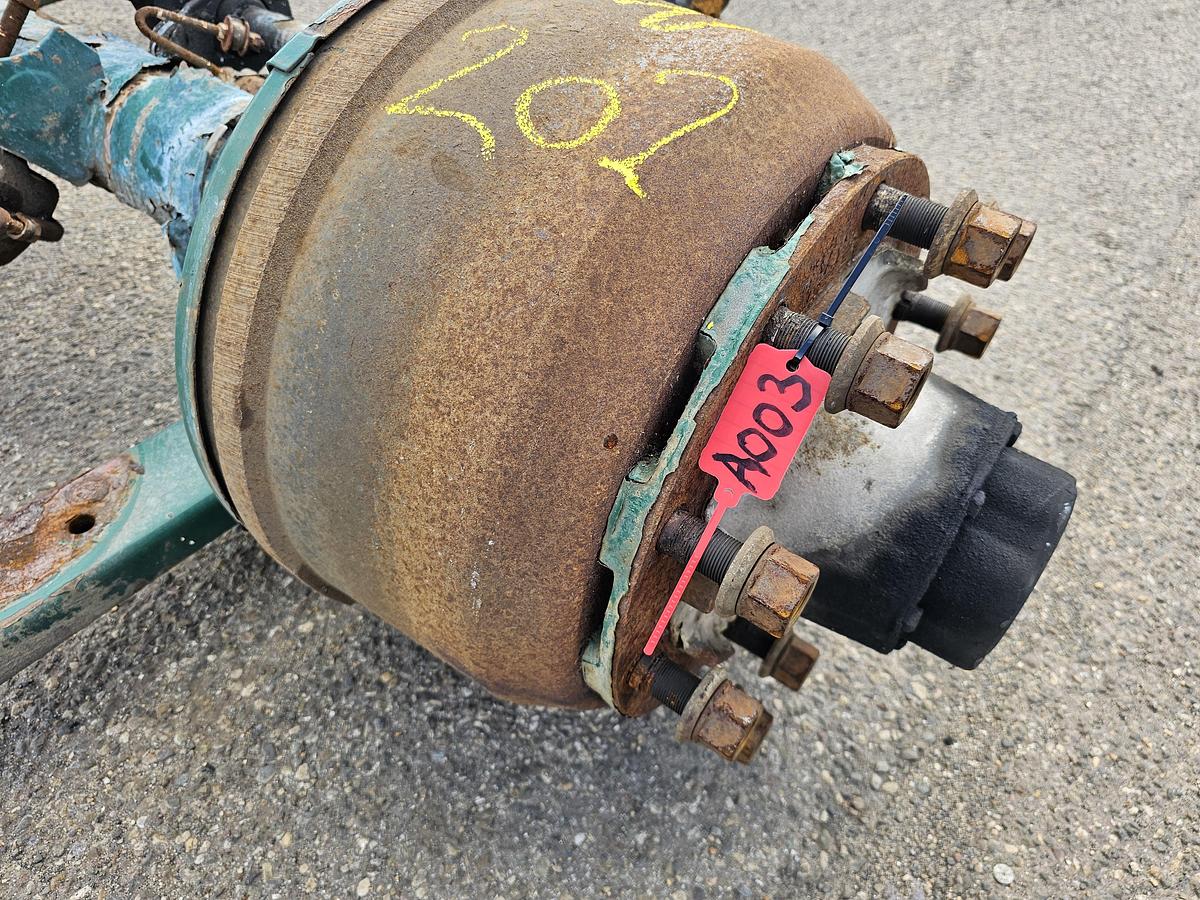 Used 1995 ROR tmt 9 tons traileraxle single tires.