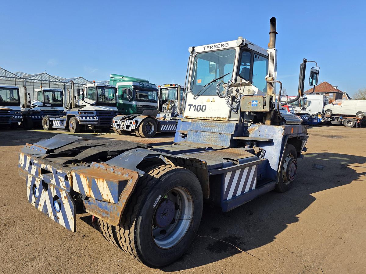 Gebruikt 2008 TERBERG RT 282 | 4X4 |TURNING CHAIR| AUTOMATIC GEAR|25885 HOURS.