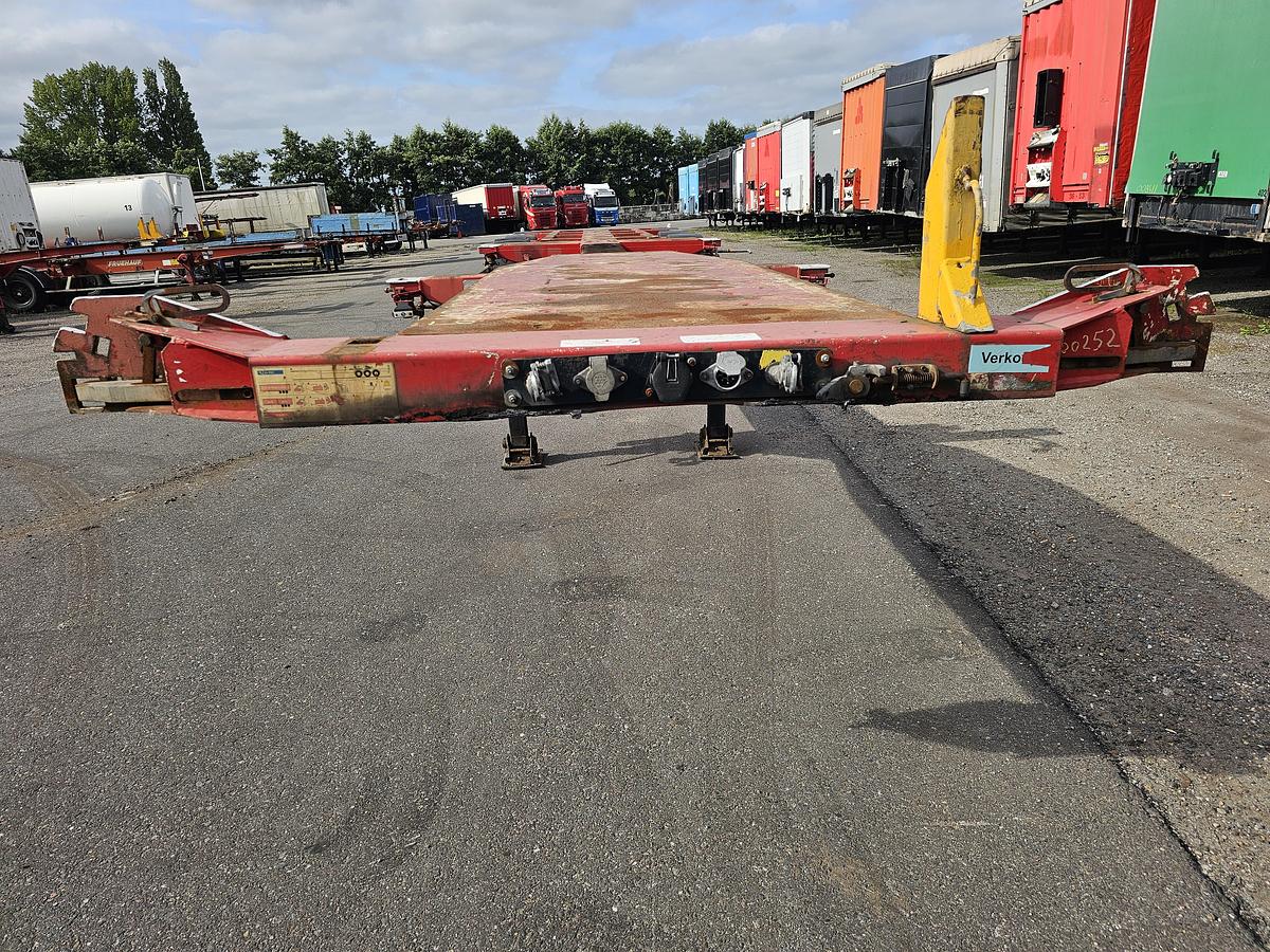 Used 2006 D-TEC  YARD CHASSIS |MULTI CHASSIS | ALL CONNECTIONS| NO DOCUMENTS | 3 PIECES.