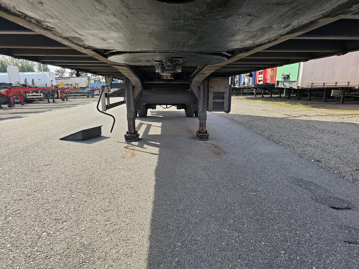 Used 2012 PACTON TBD.122 | SINGLE STEERING AXLE |UNDER SLIDING LOADING LIFT + BATTERIES| DAF DISC| APK /TUV 6-12-2025