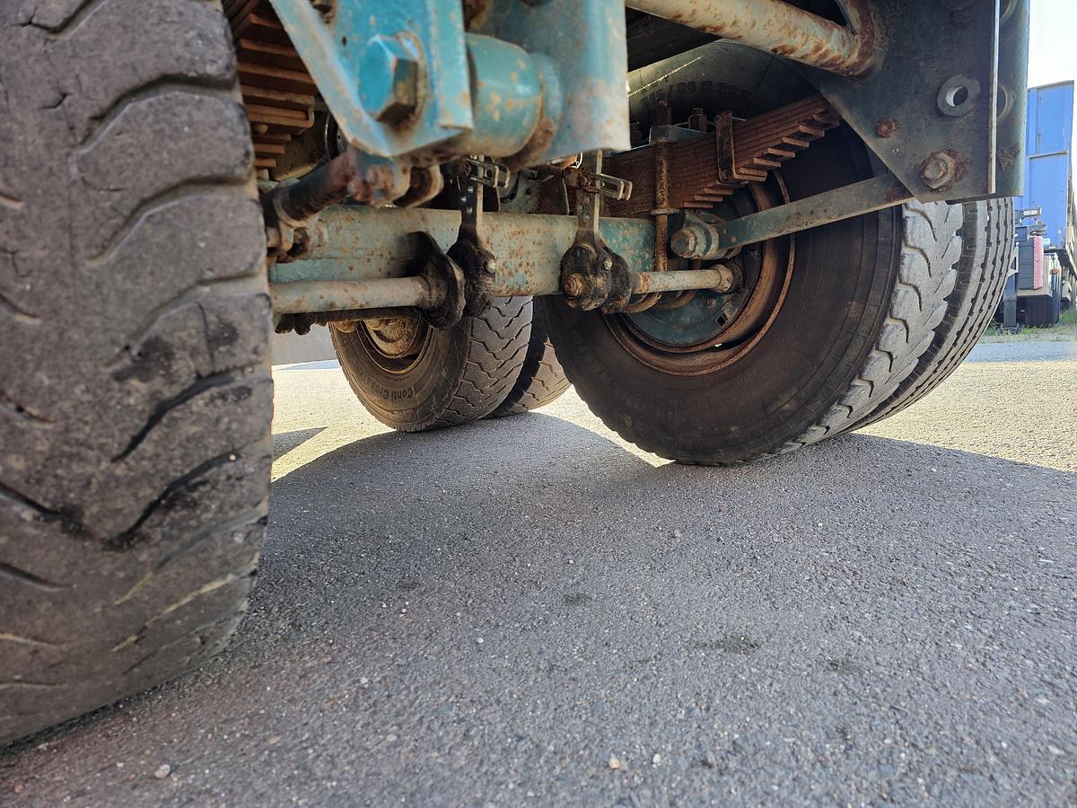 Gebruikt 1992 LEONET TB 18 |WOOD TRAILER WITH CRANE| BPW DRUM STEEL SUSPENSION.