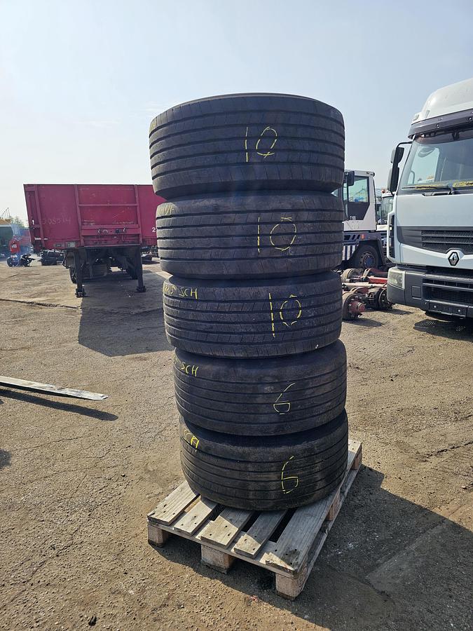 Used 2019 GOOD YEAR K MAX T | TRAILERBAND 385/55 R 22.5 | 3 X 10 MM 2 X 6 MM | MET SCHIJFREM VELG. 10 GTS.
