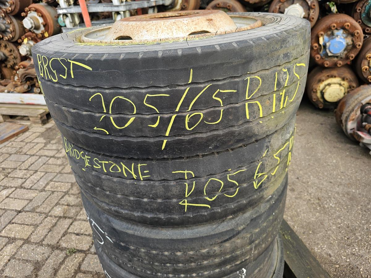 Gebruikt 2005 BRIDEGESTONE R 168