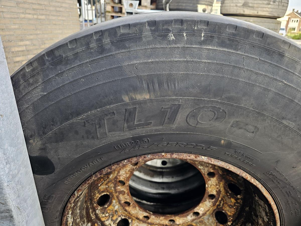 Gebruikt 2010 HANKOOK TL 10. TRAILER BAND 445/65 r 22.5 4 STUKS 12/ 13 MM PROFIEL.