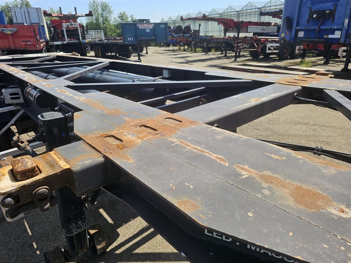 Used 2000 DESOT DSTO-2001-SSR-99L| adr CHASSIS 20/30 FT| 3940 KG | APK 10-12-2025 | HOLLAND CHASSIS. DAF DISC.