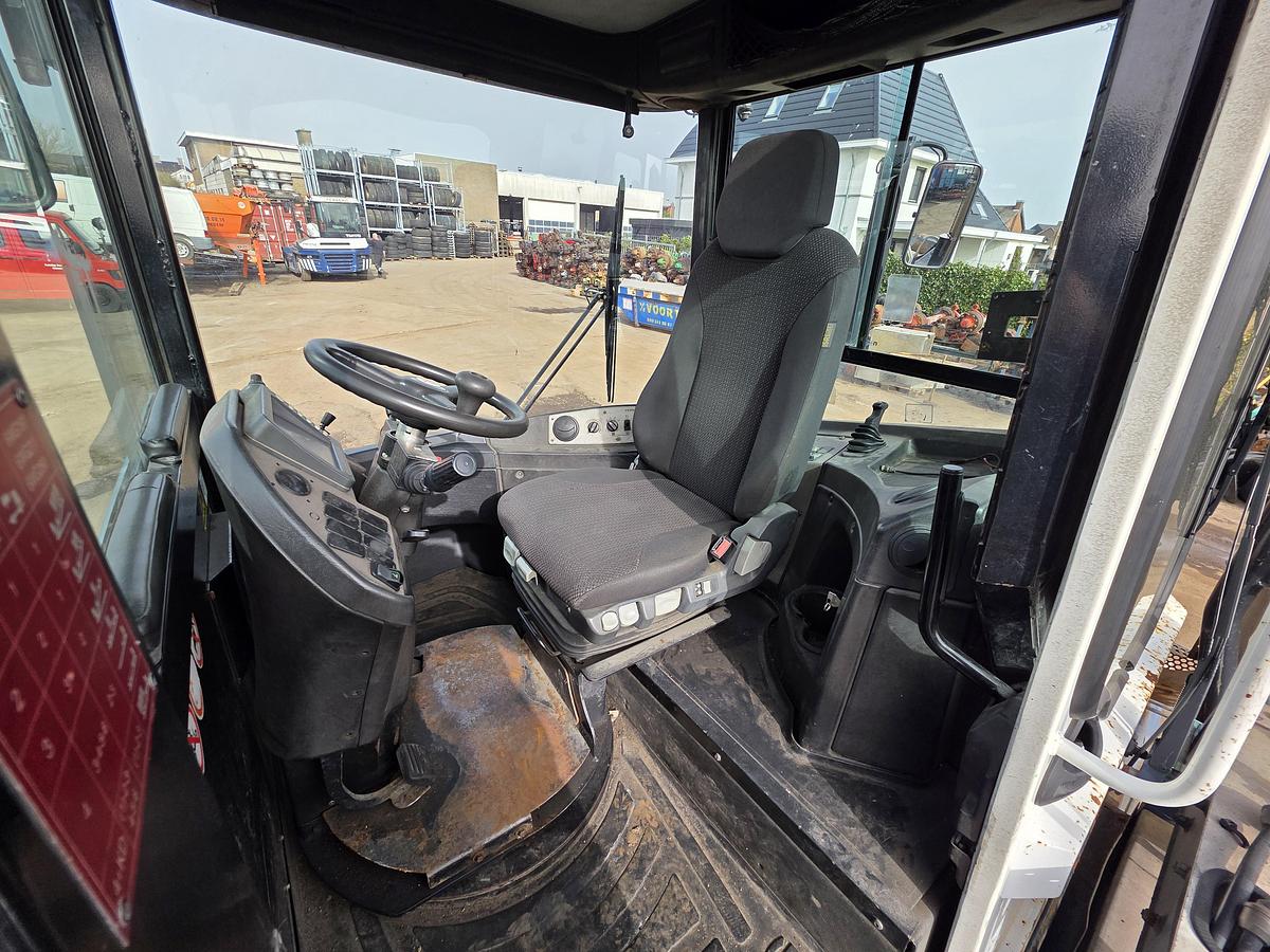 Gebruikt 2012 TERBERG RT283 | TERMINAL TRACTOR 4X4| TURNING CHAIR. | AUTOMATIC GEAR | 27315 HOURS |  hydraulic system|