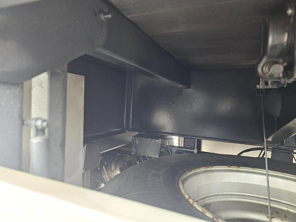 Gebruikt 1997 BROSHUIS 1AOU 10 10 /SINGLE AXLE/ SAF DRUM/ OLD BUT LIKE NEW/ (EXTENDIBLE) APK,TUV 10-06-2027.