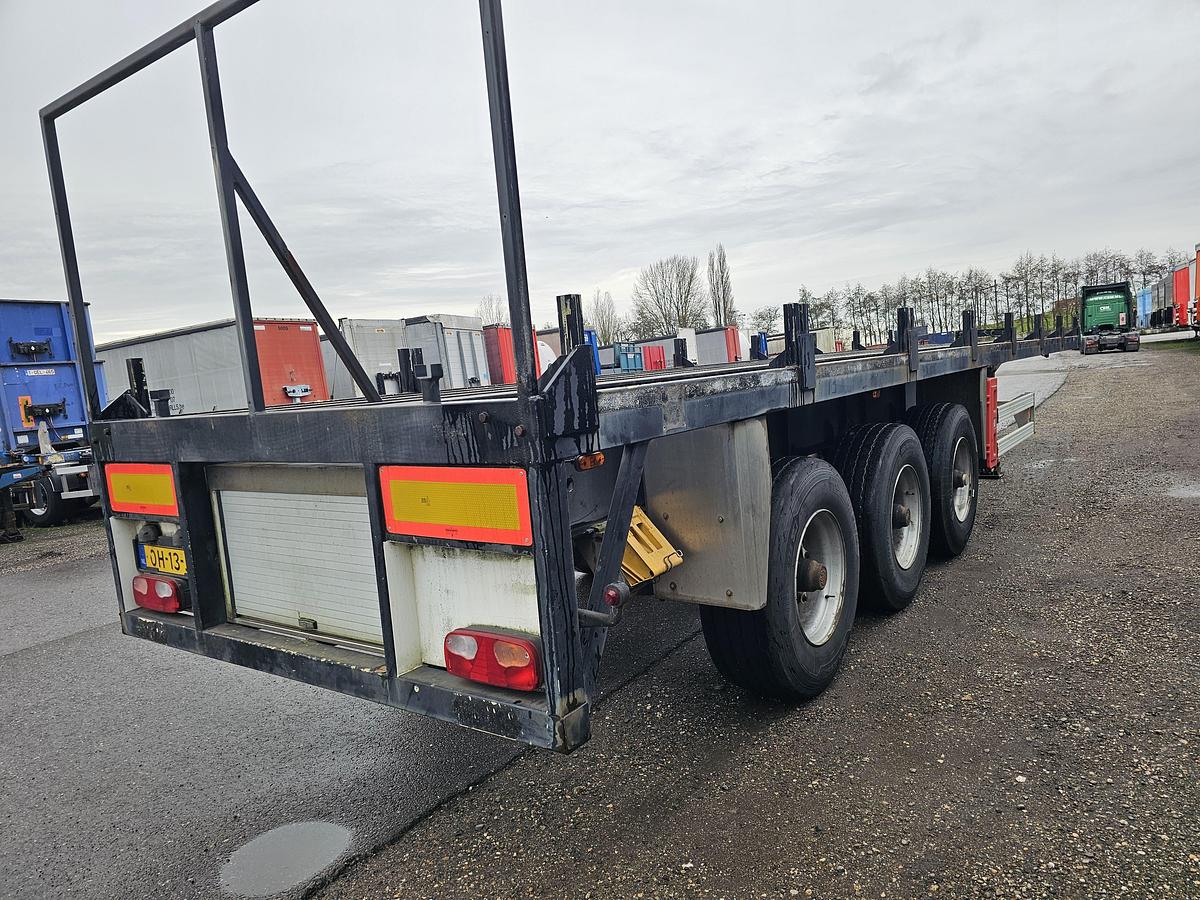 Gebruikt 2003 VAN HOOL 3B1096| FOR GAS BOTTELS| CHASSIS LIKE NEW| APK\TUV 04-10-2026. 11 MTR LONG.