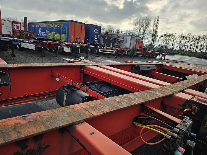 Used 2003 Krone Sd 27| fixed chassis |