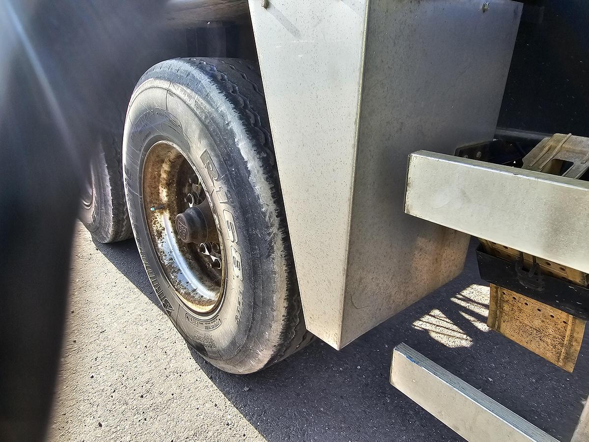 Gebruikt 2001 BURG BPO-12-27 ORXXX | 12.50 MTR | FOR GAS CONTAINERS |. BPW DRUM.