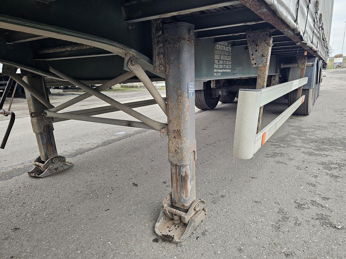 Gebruikt 2004 FREUHAUF T39B 3 AXLE CURTAINSIDE |OPEN ROOF | BPW AXLES.