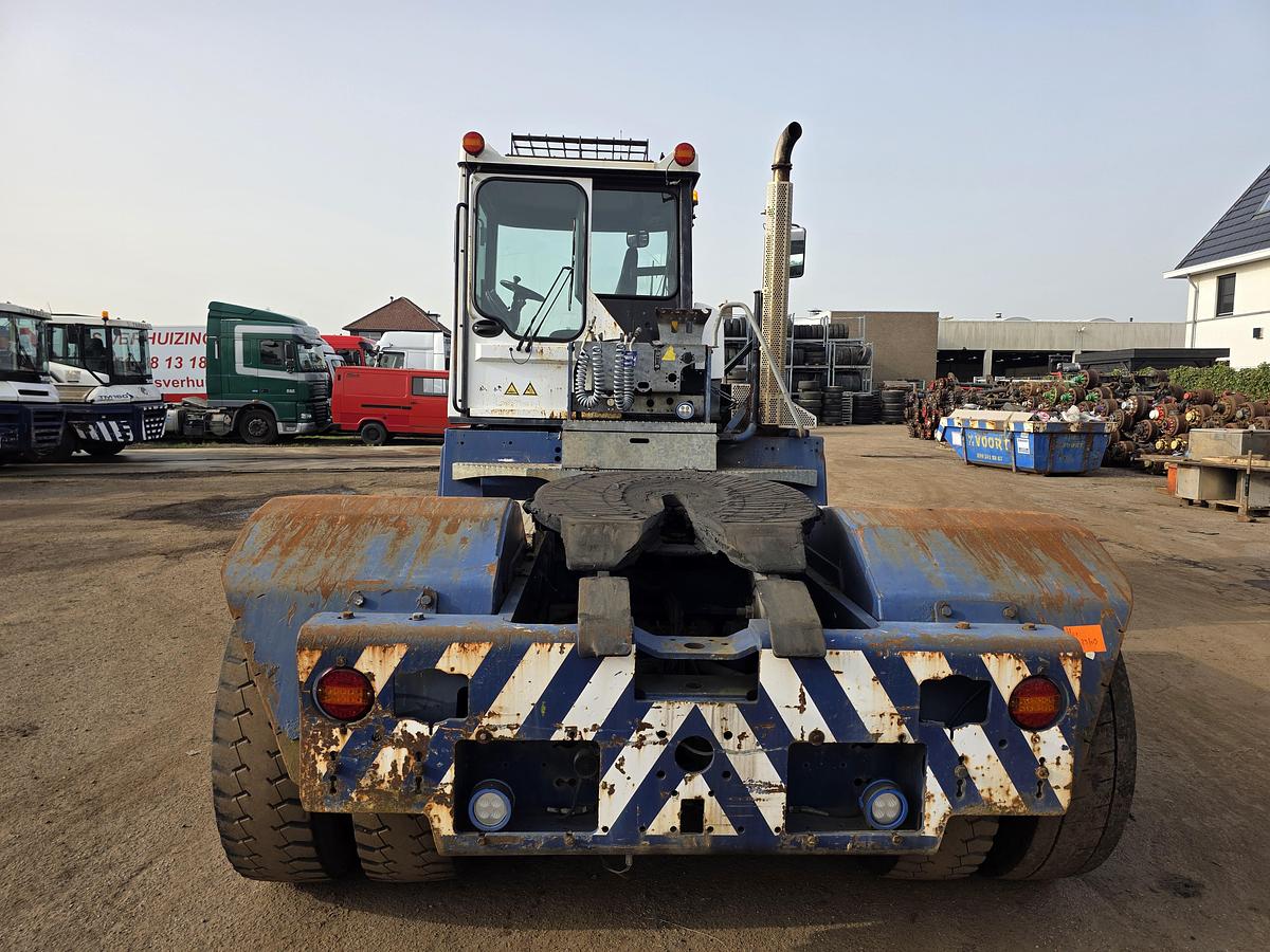 Gebruikt 2012 TERBERG RT283 | TERMINAL TRACTOR 4X4| TURNING CHAIR. | AUTOMATIC GEAR | 28 191HOURS |