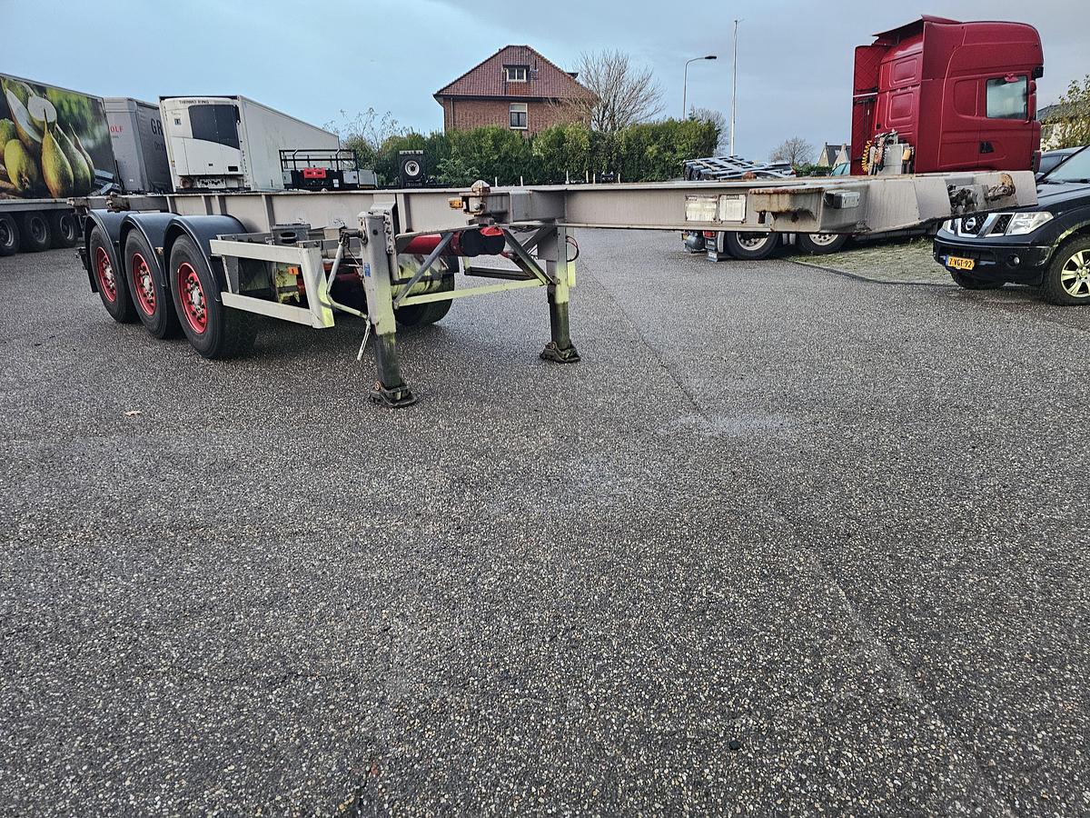 Gebruikt 2000 RENDERS ROC 12 27 CC 30