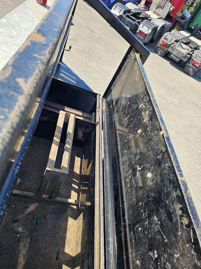 Used 1992 BROSHUIS E 2190/27 | SEMI LOWLOADER | 6 MTR EXTENDIBLE | BEAVER TAIL| SAF DRUM | APK 17-01-2016  |REFURBISHED 2010