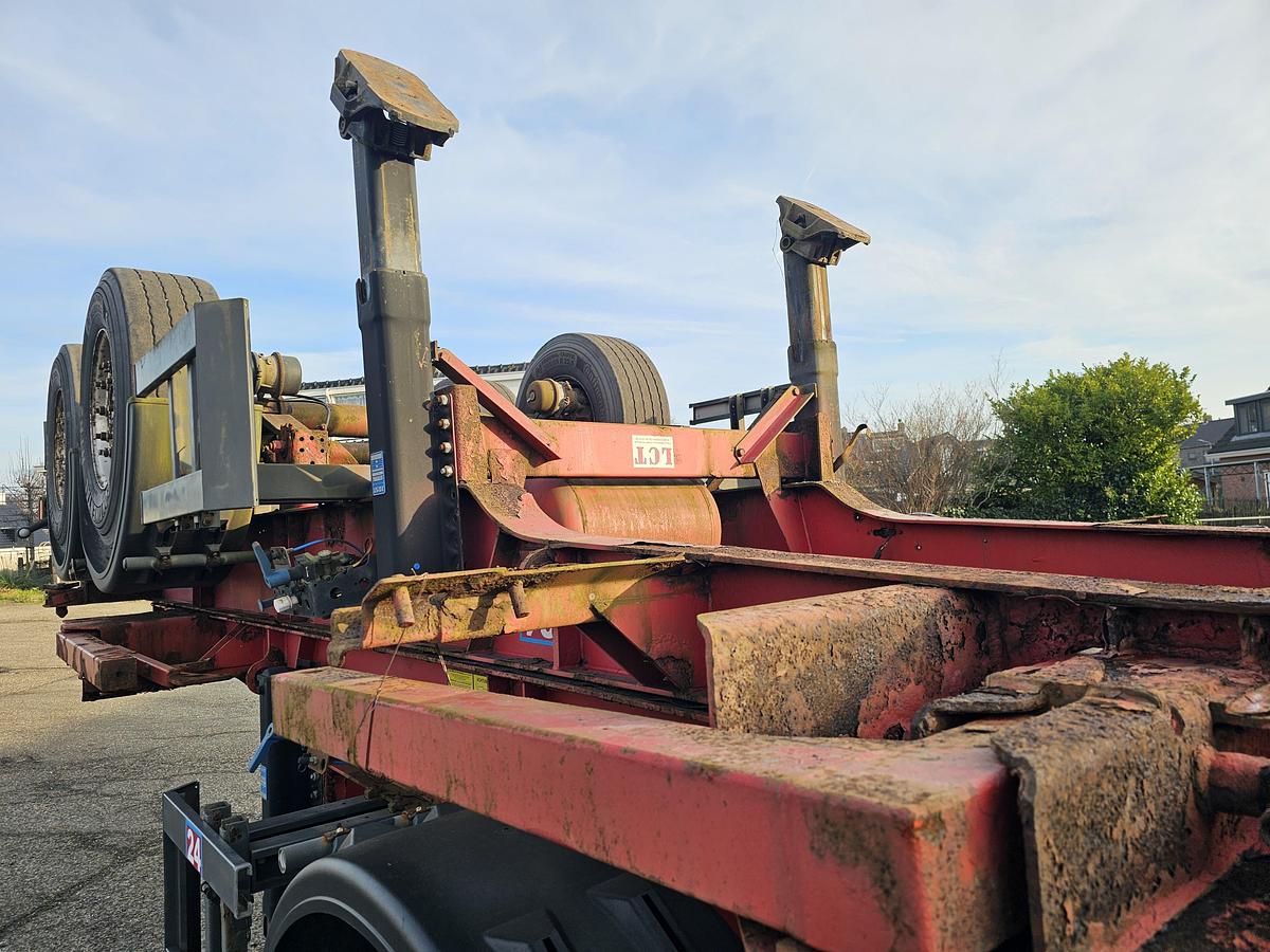 Gebruikt 2009 SCHMITZ SCF 18 20 FOOT CONTAINER CHASSIS | AIR SUSP| SAF DISC.