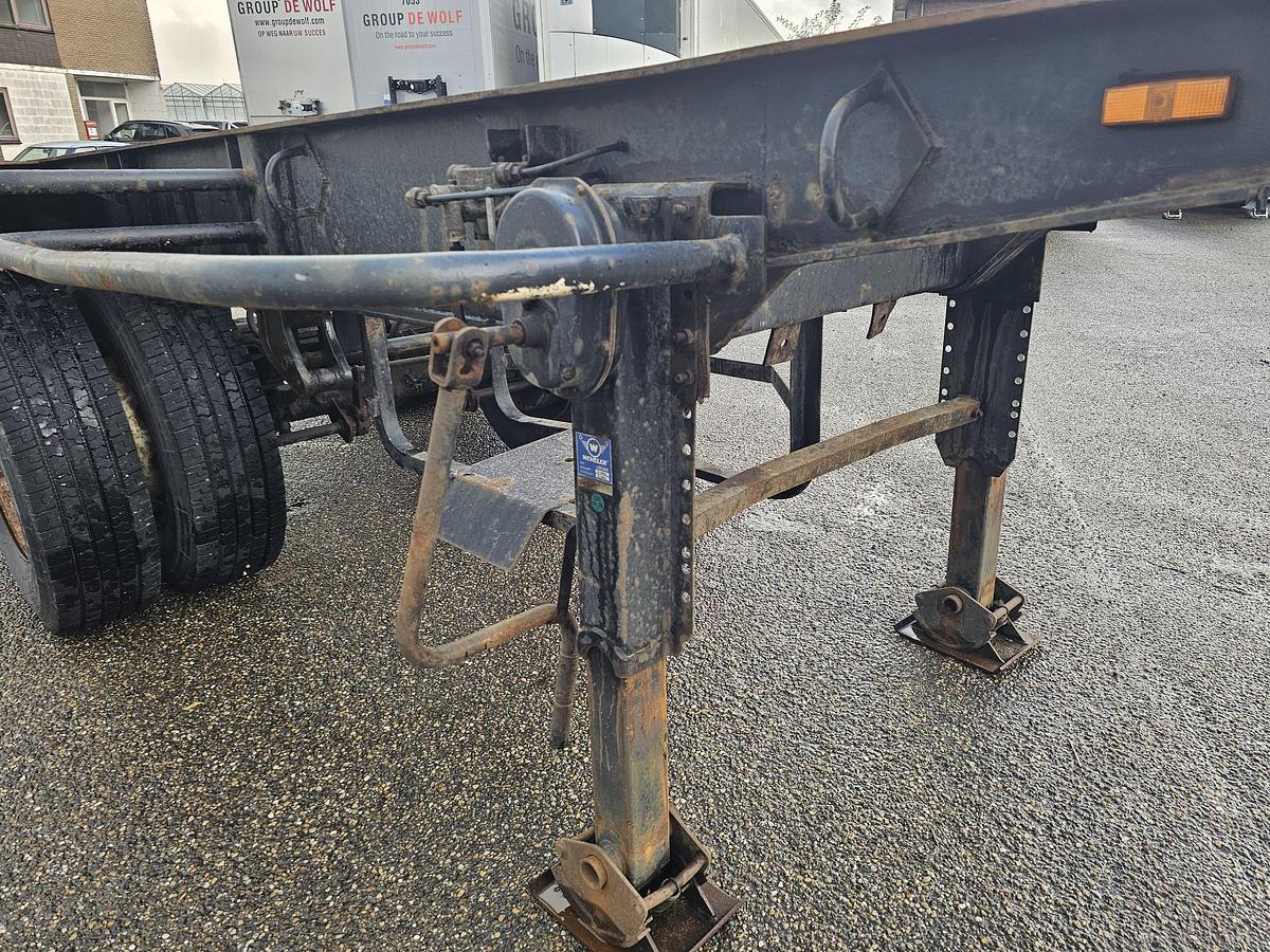 Gebruikt 1976 PACTON 2126 C 2  STEEL SUSPENSION DOUBLE TIRES DRUM BRAKES.