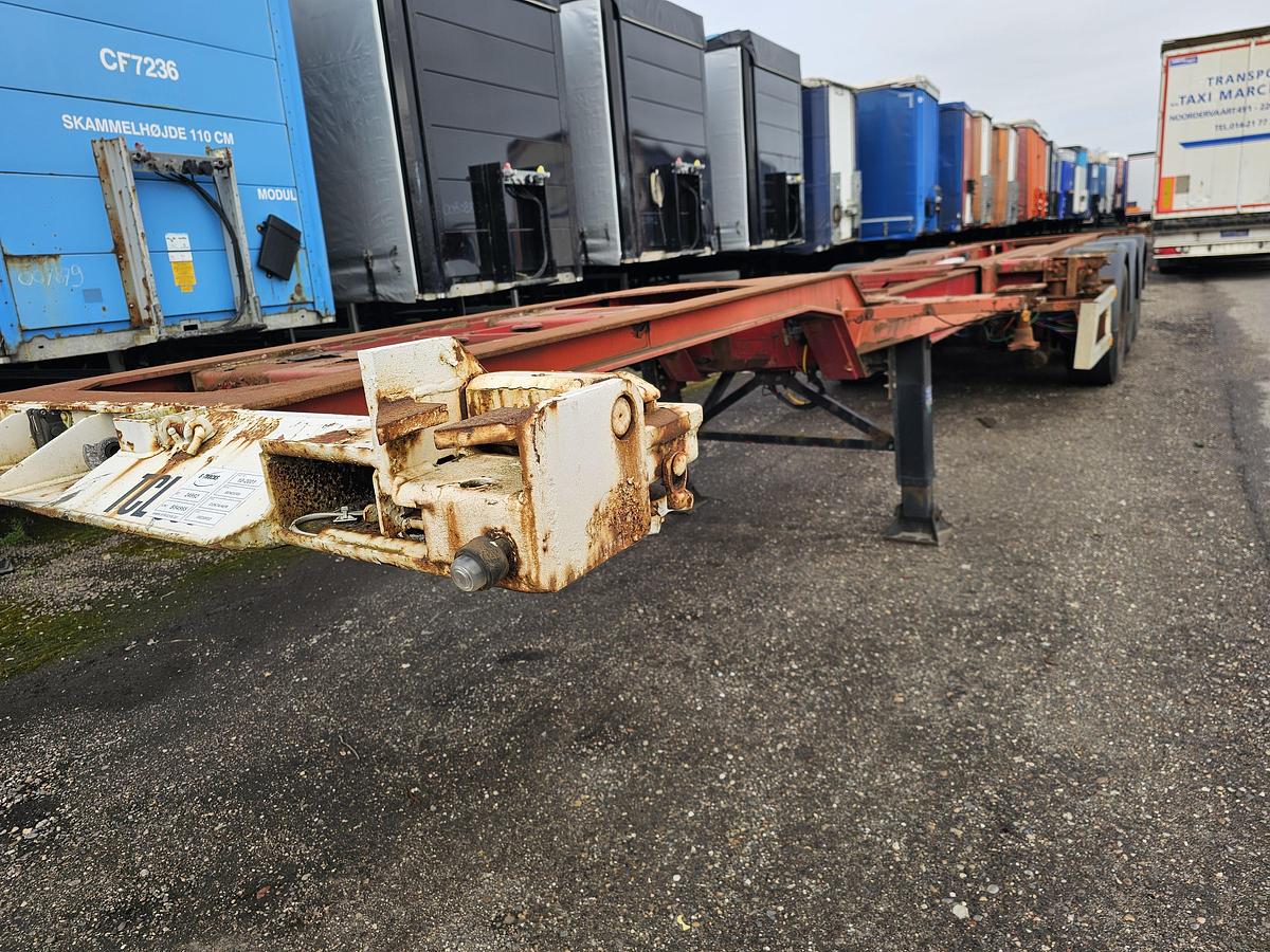 Gebruikt 2001 RENDERS euro 800 | 40 ft | Bpw drum.