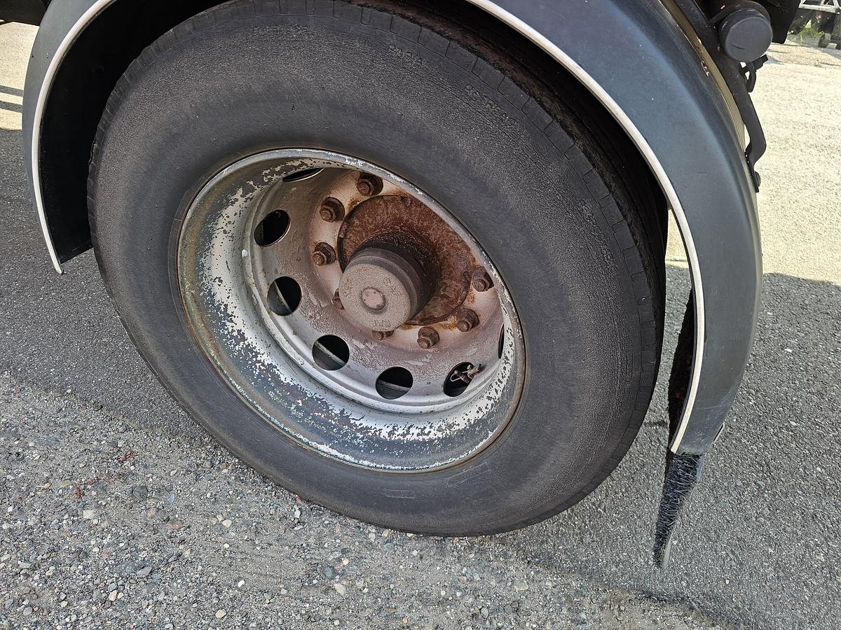 Used 2013 PACTON TBD.122 | SINGLE STEERING AXLE |UNDER SLIDING LOADING LIFT + BATTERIES| DAF DISC| APK /TUV 17-01-2025