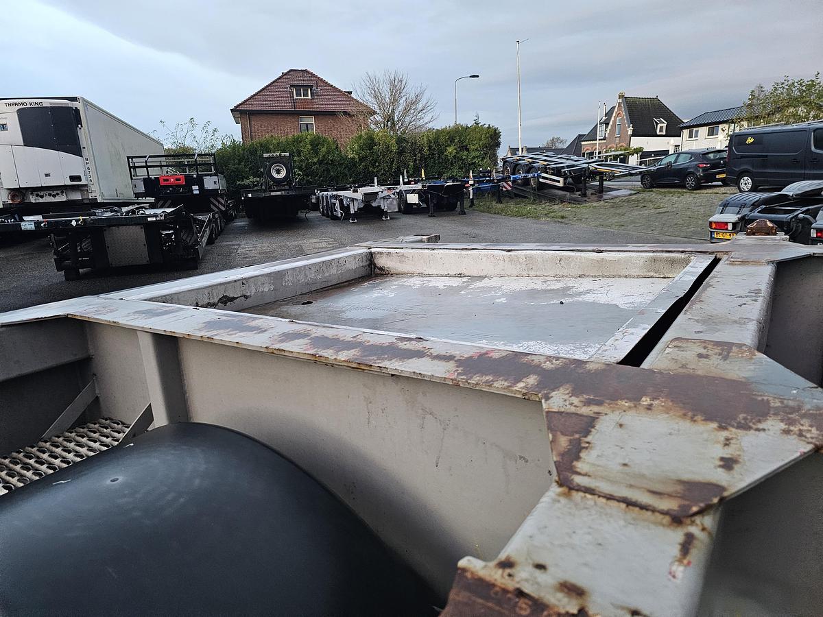 Gebruikt 2000 RENDERS ROC 12 27 CC 30 HOOLAND