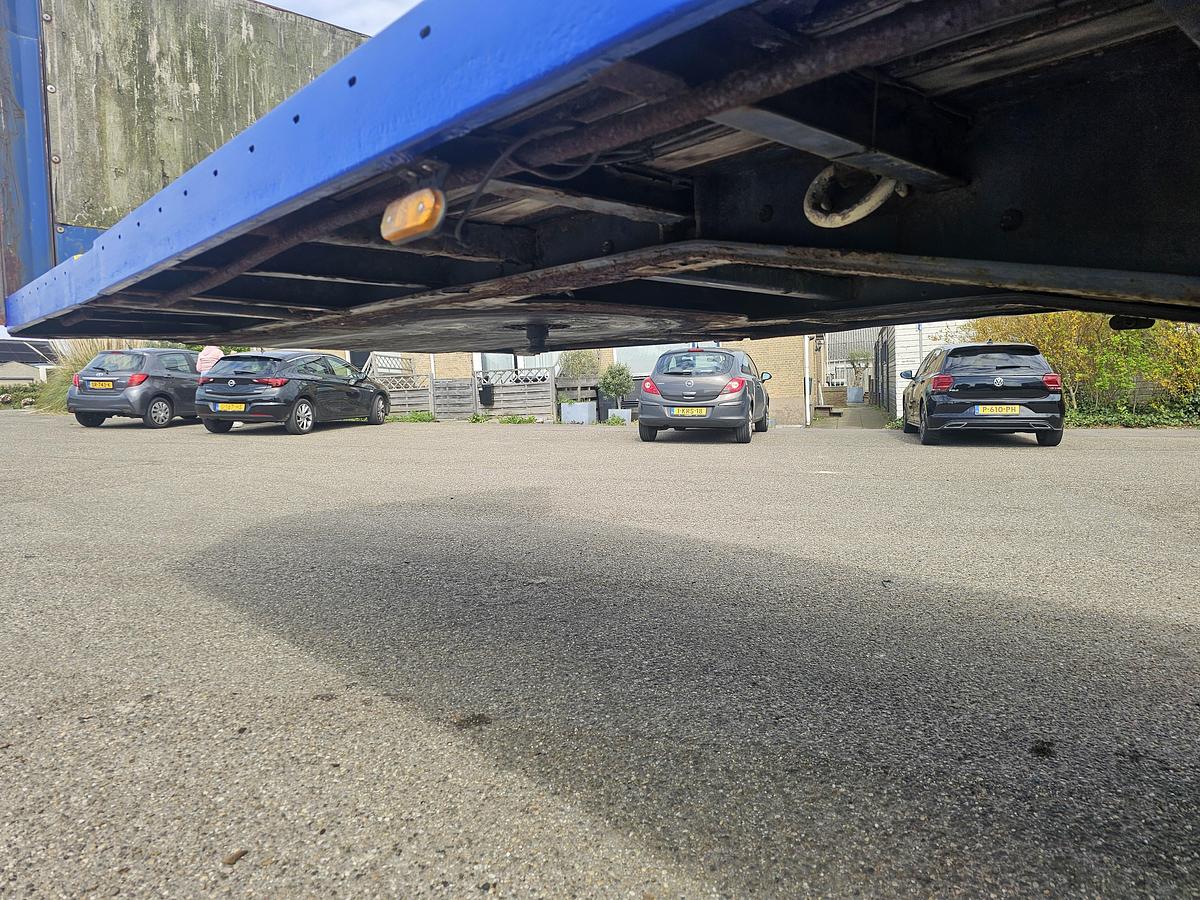 Gebruikt 2009 Van Hool 3B0073 | 3 AXLE FLATBED 13.60 MTR TWISTLOCKS FOR CONTAINER 40 FT 2 X20 FT BPW DRUM | 2 PIECES