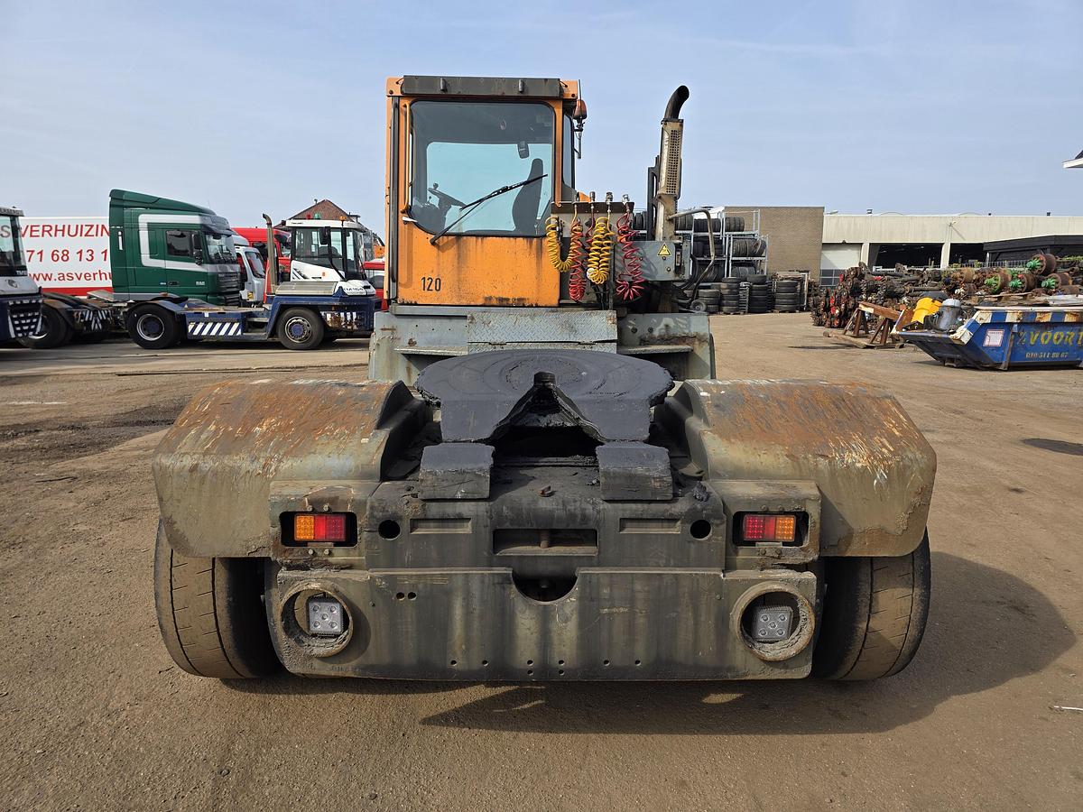 Gebruikt 2007 TERBERG RT222 |4X4| TURNING CHAIR| AUTOMATIC GEAR| WORKING MACHINE.
