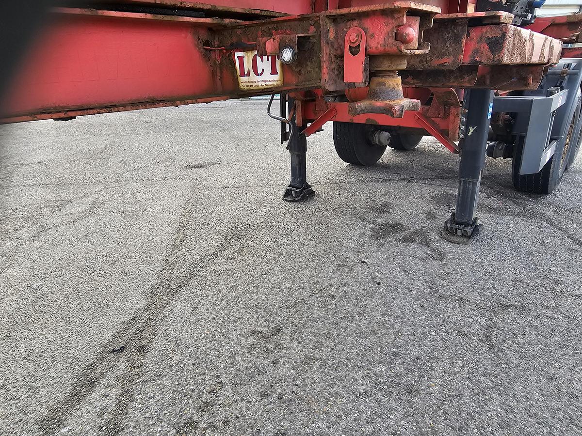 Gebruikt 2009 SCHMITZ SCF 18 20 FOOT CONTAINER CHASSIS | AIR SUSP| SAF DISC.