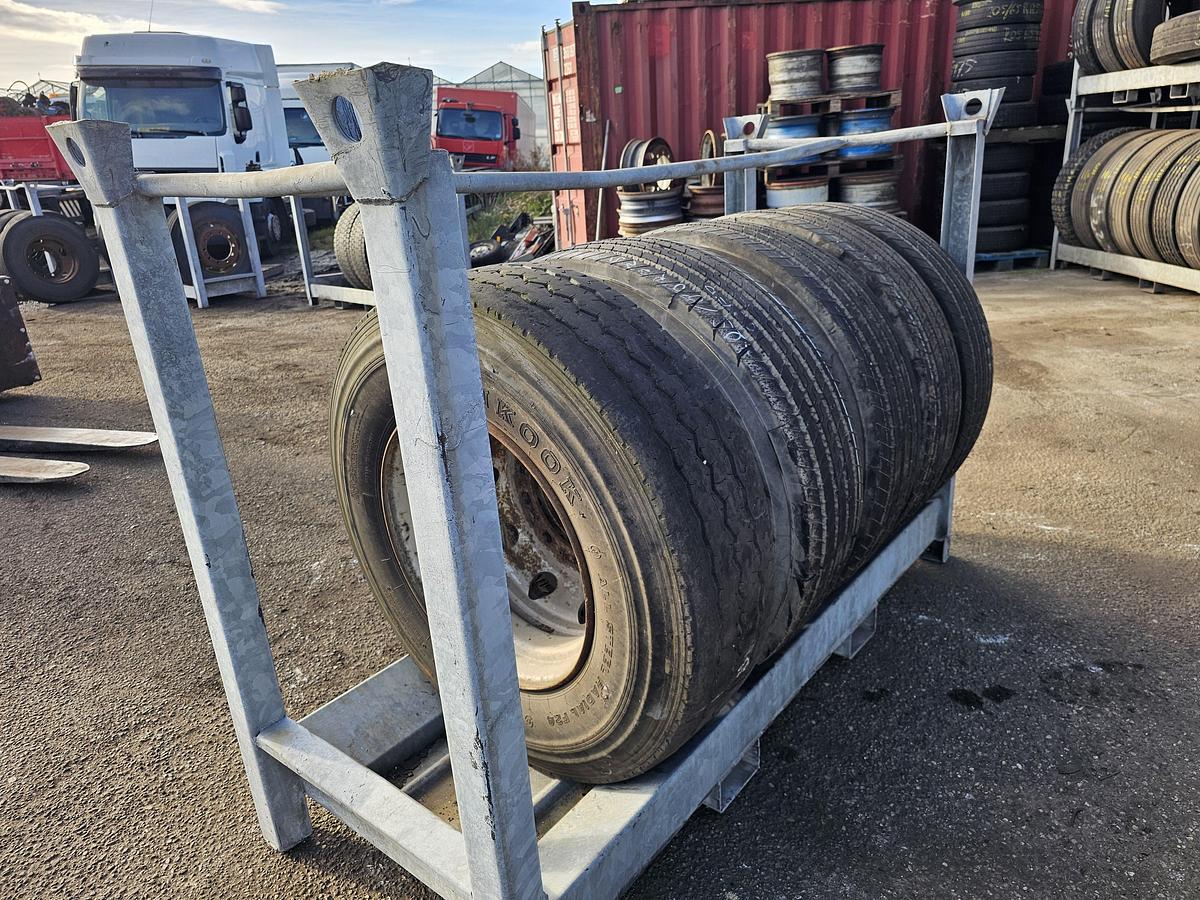 Gebruikt 2010 HANKOOK TRAILER TIRE.