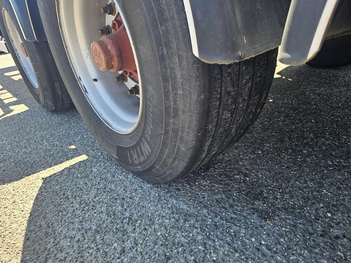 Used 2000 Burg BPO 12-27CCXGX-00. | ADR TANK CHASSIS 20/30 FT | BPW DRUM