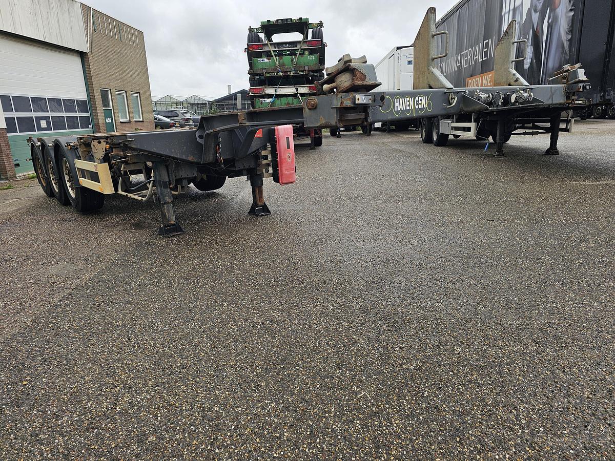 Used 2011 PACTON TXC.343 KB| MULTI CHASSIS ALL CONNECTIONS| SAF DISC | ALU RIMS | LIFT AXLE.